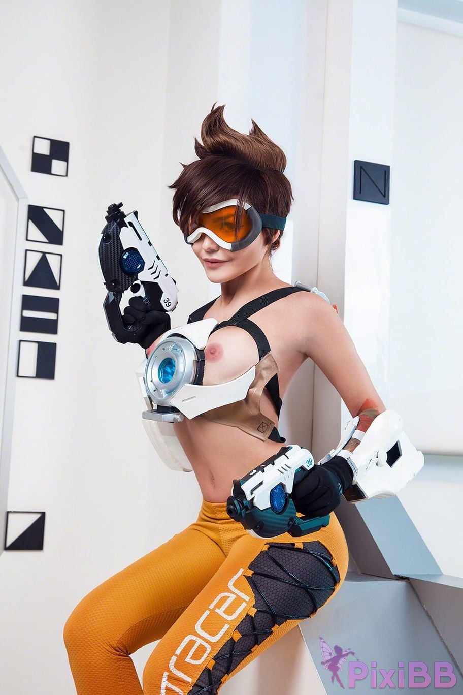 Kalinka Fox Tracer PixiBB.COM 5
