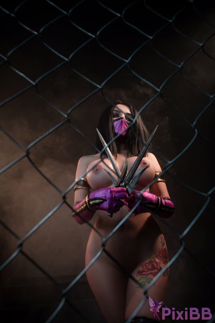 Kalinka Fox Mileena PixiBB.COM 14