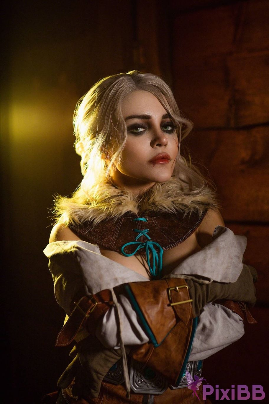 Kalinka Fox Ciri PixiBB.COM 20