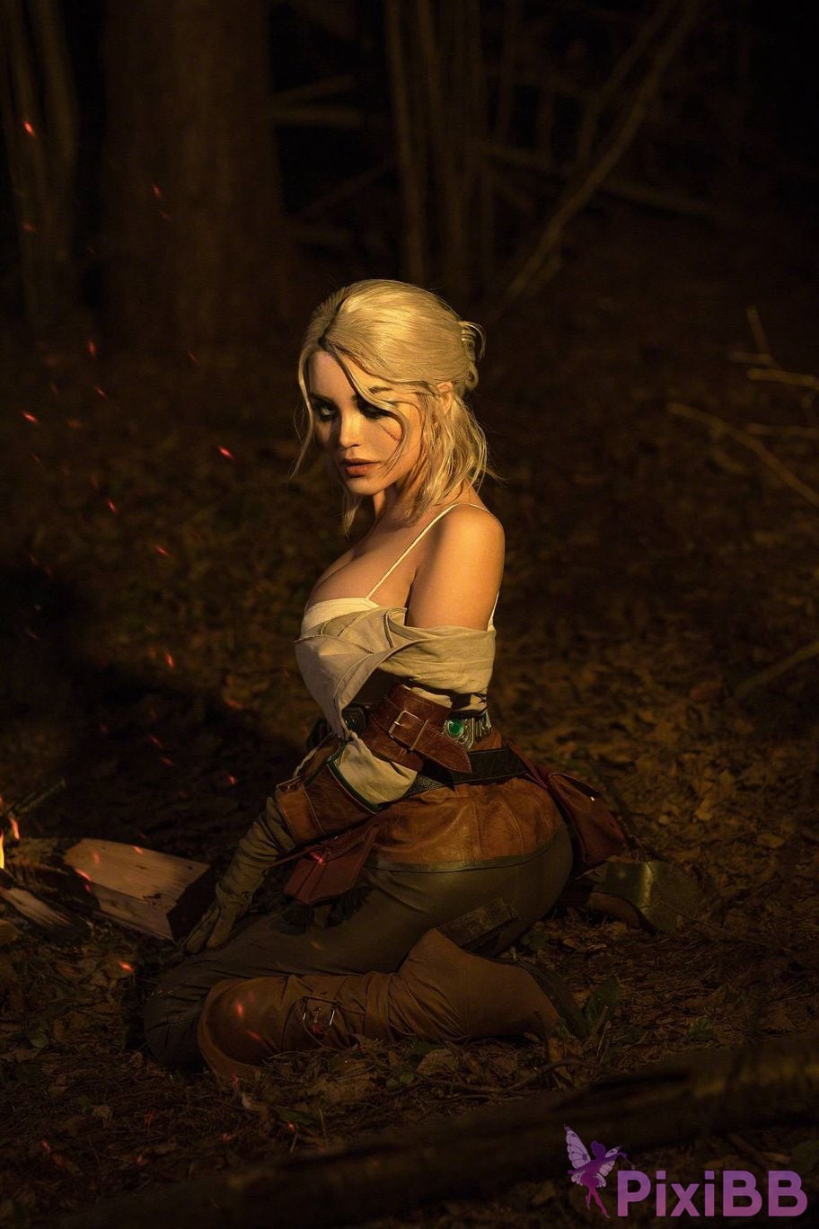 Kalinka Fox Ciri PixiBB.COM 9