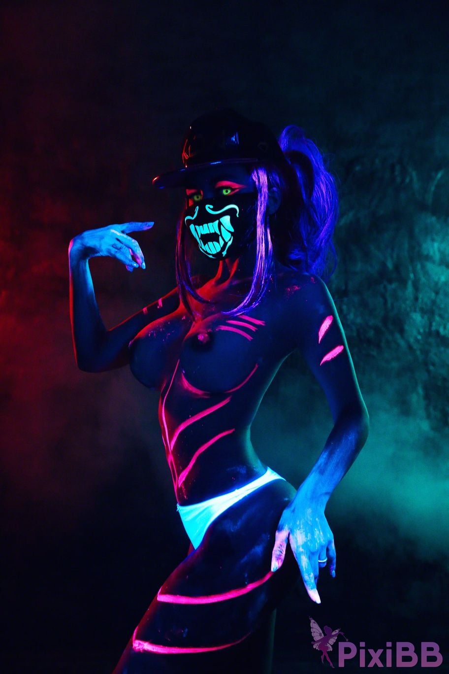 Kalinka Fox KDA Akali PixiBB.COM 16