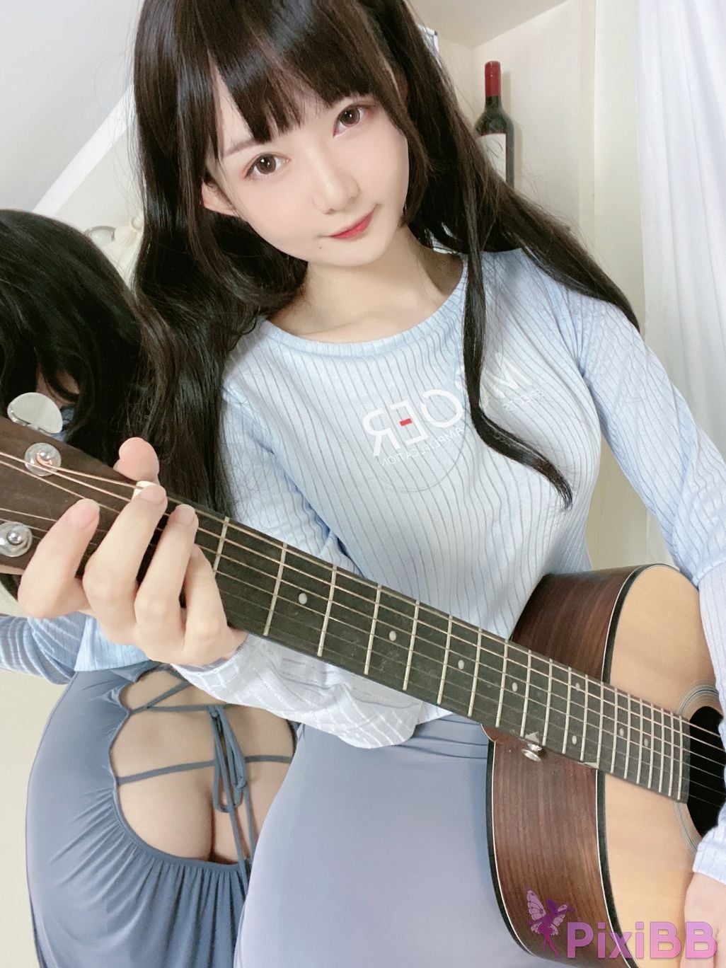 Cosplay 51 sauce Guitar sister PixiBB.COM 001