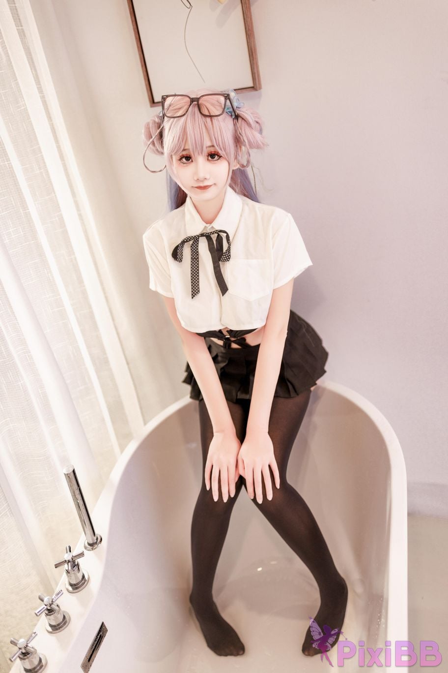 Cosplayer A Xuexue High school girl at home PixiBB.COM 004