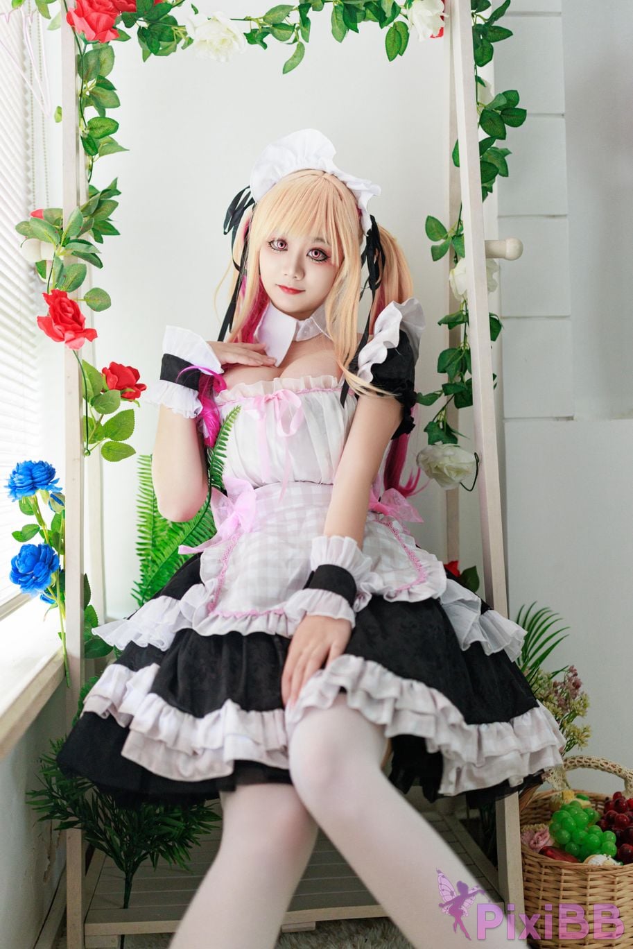 Cosplayer A Xuexue Sea Dream Maid PixiBB.COM 011