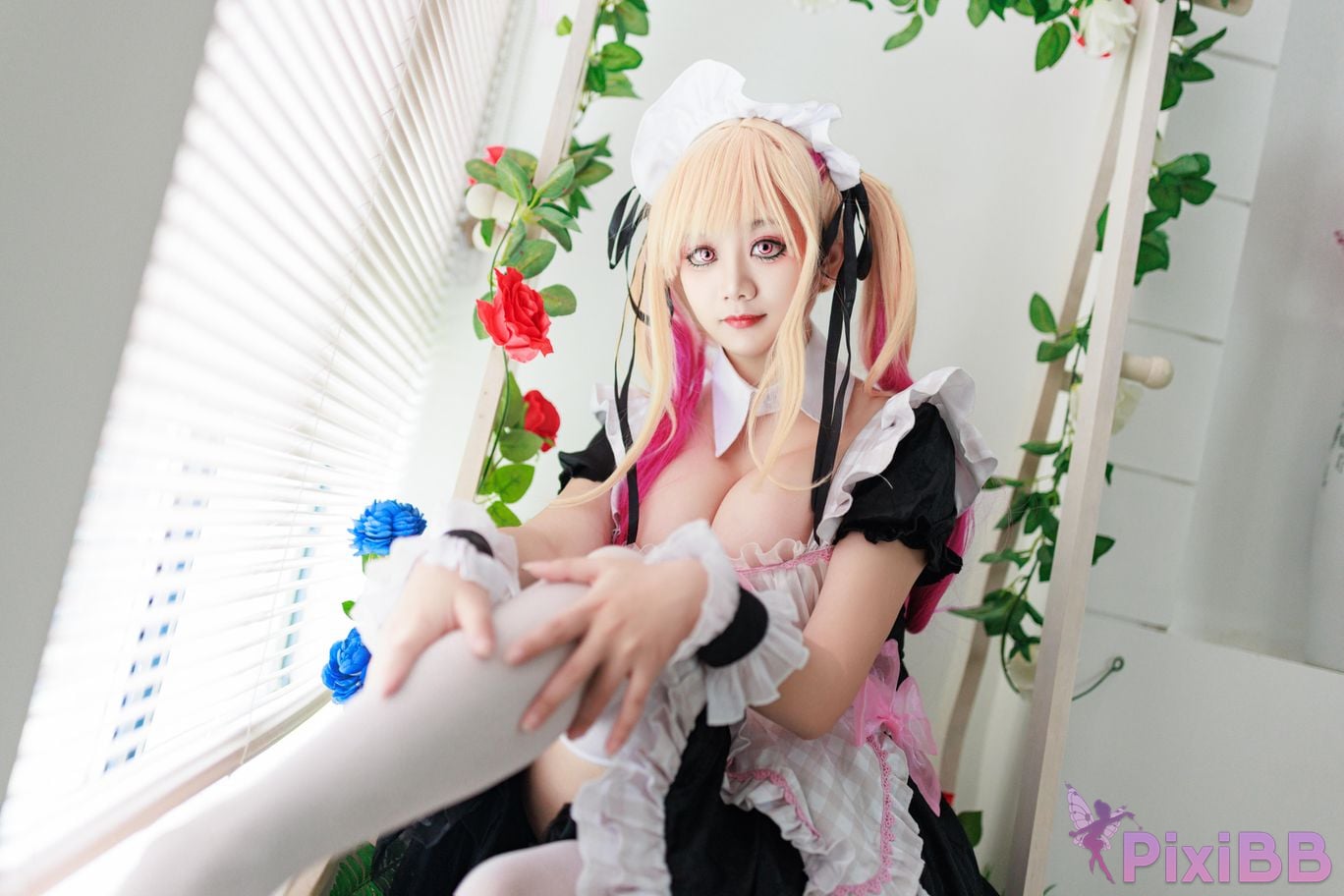 Cosplayer A Xuexue Sea Dream Maid PixiBB.COM 016