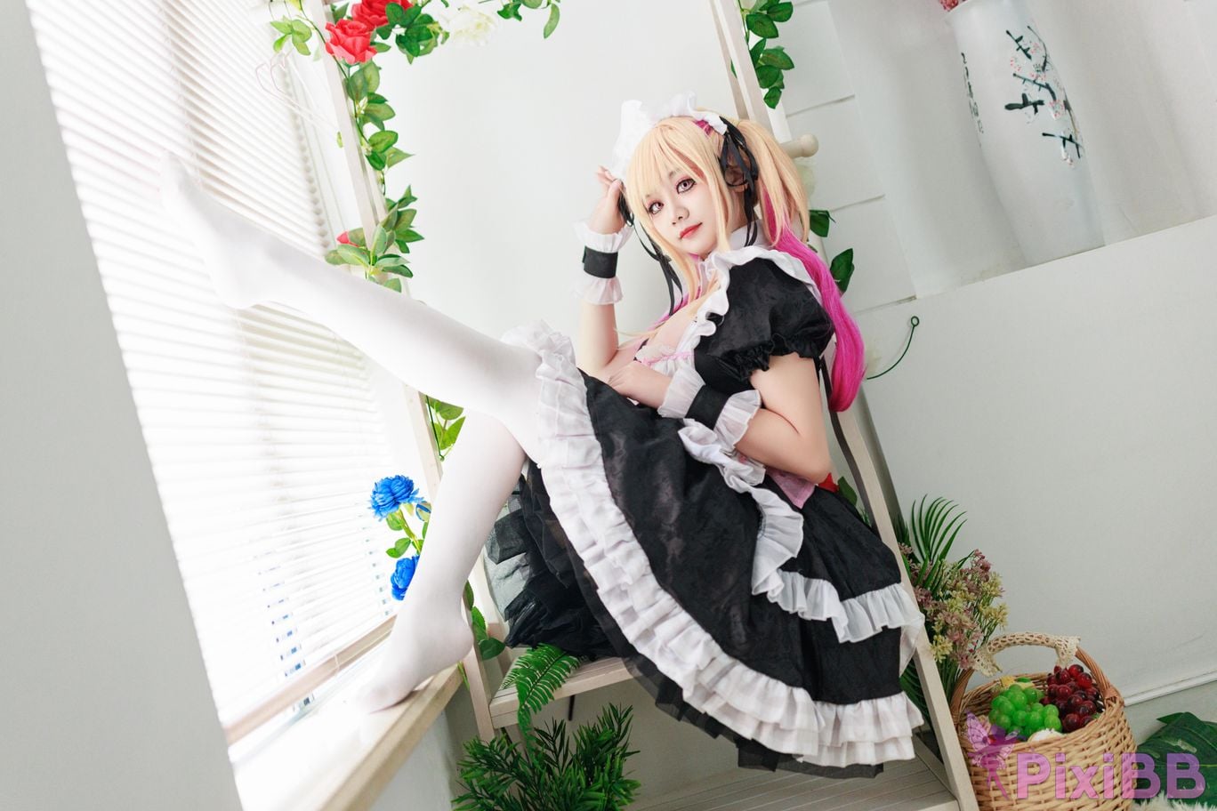 Cosplayer A Xuexue Sea Dream Maid PixiBB.COM 017