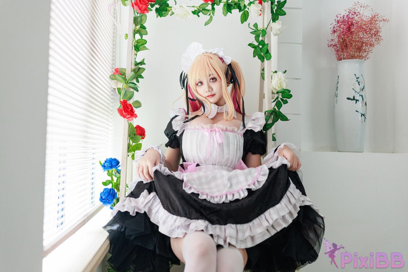 Cosplayer A Xuexue Sea Dream Maid PixiBB.COM 023