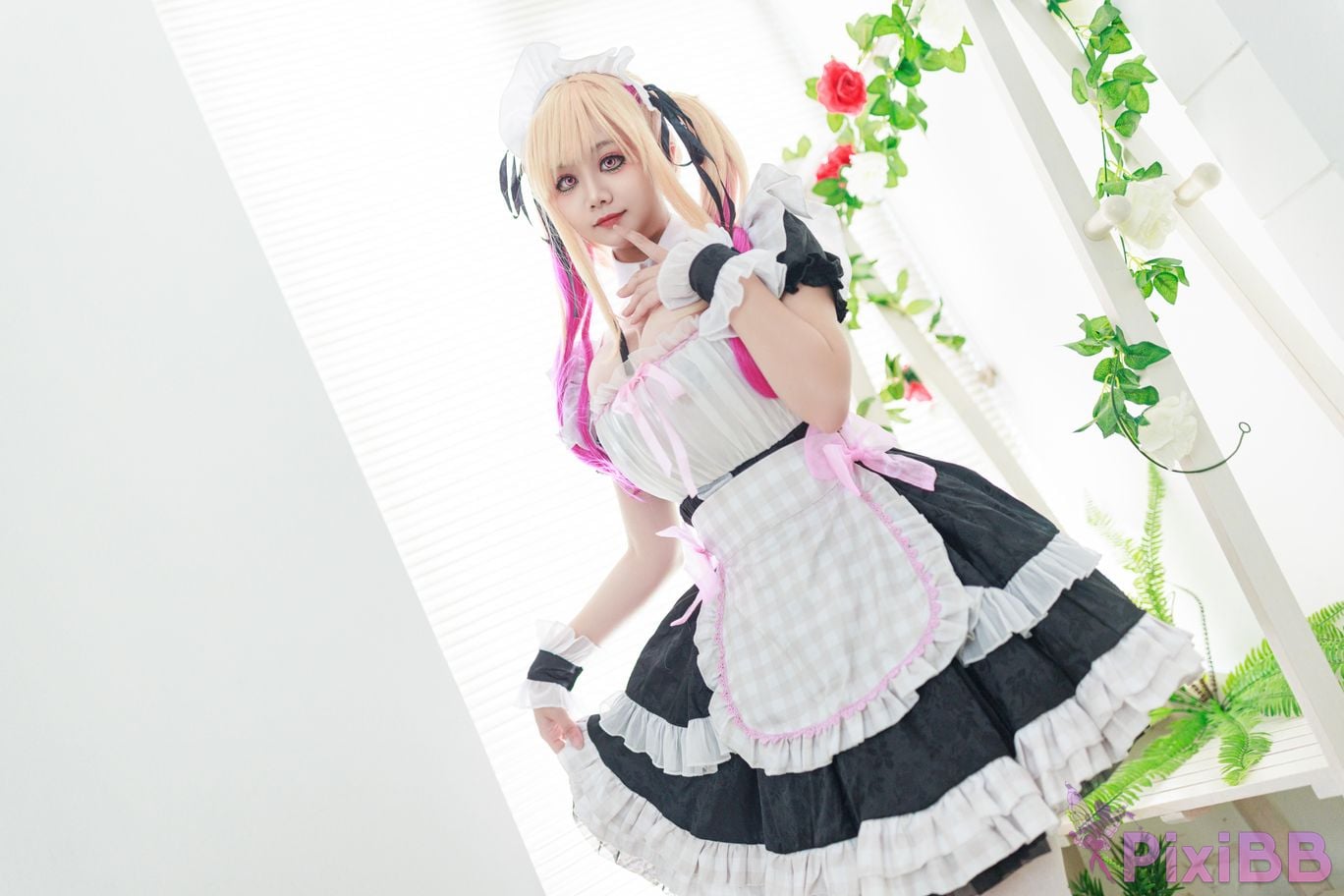 Cosplayer A Xuexue Sea Dream Maid PixiBB.COM 026