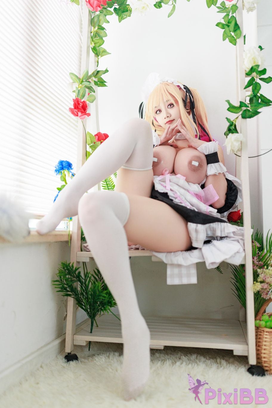 Cosplayer A Xuexue Sea Dream Maid PixiBB.COM 052
