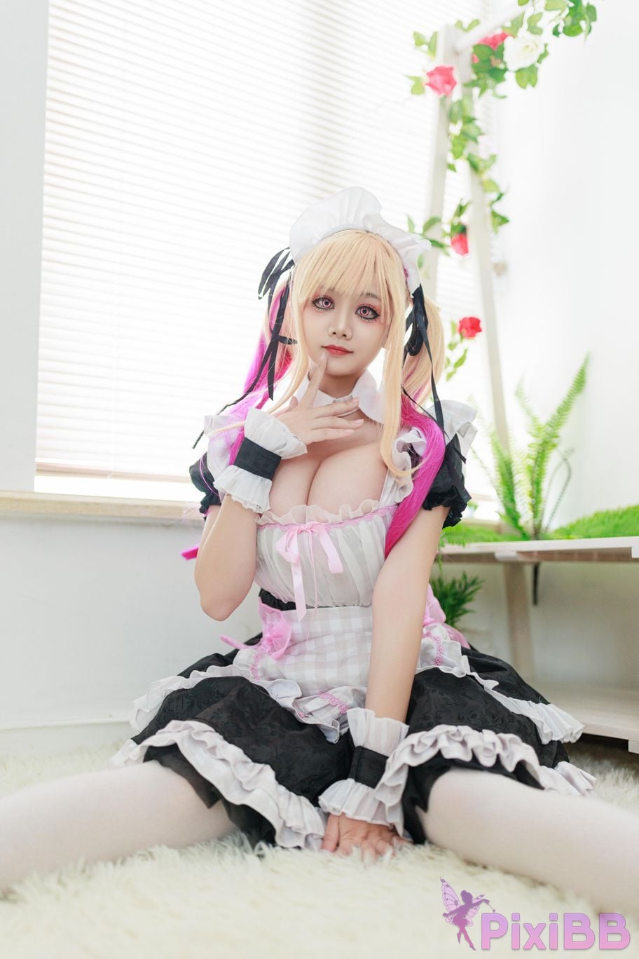 Cosplayer A Xuexue Sea Dream Maid PixiBB.COM 070