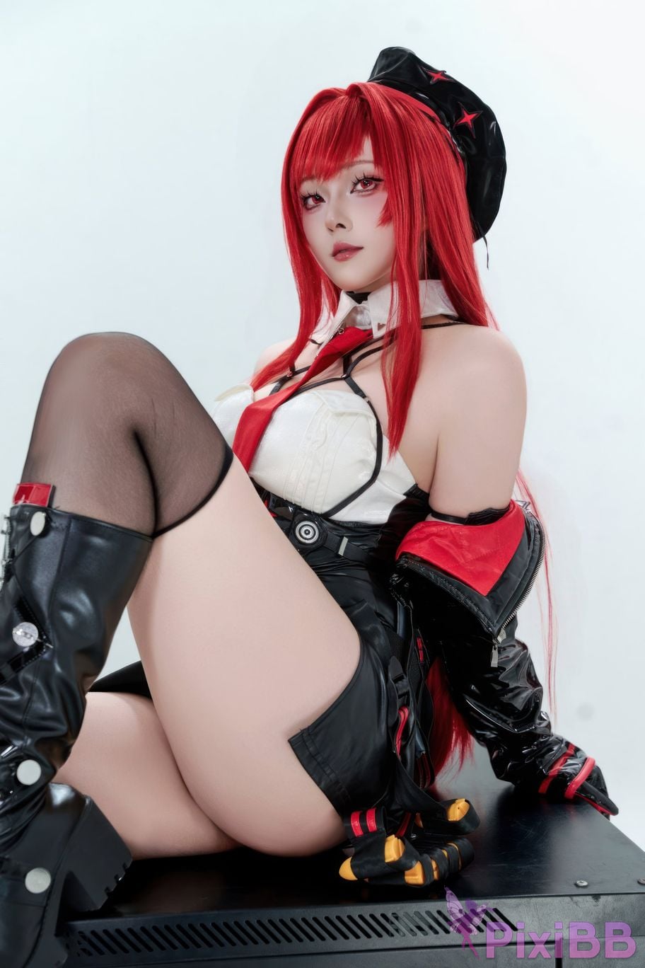 Cosplayer Natsuko Xia Xiazi Nikke goddess of victory Rabbi little Red Riding Hood PixiBB.COM 015