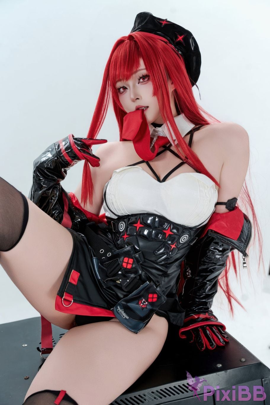 Cosplayer Natsuko Xia Xiazi Nikke goddess of victory Rabbi little Red Riding Hood PixiBB.COM 019