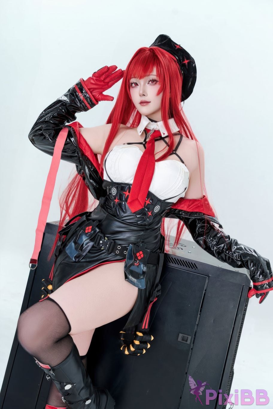 Cosplayer Natsuko Xia Xiazi Nikke goddess of victory Rabbi little Red Riding Hood PixiBB.COM 024