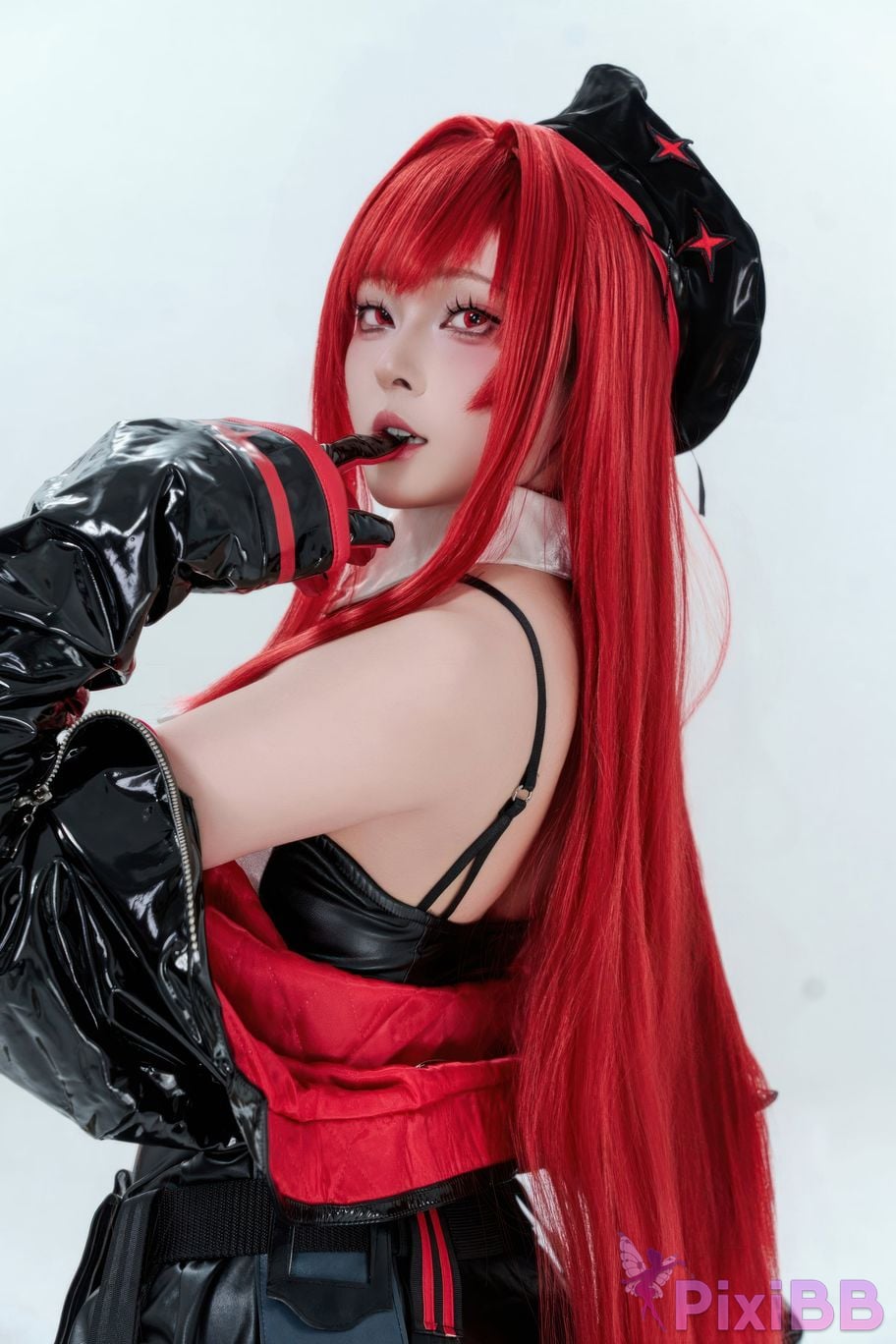Cosplayer Natsuko Xia Xiazi Nikke goddess of victory Rabbi little Red Riding Hood PixiBB.COM 077