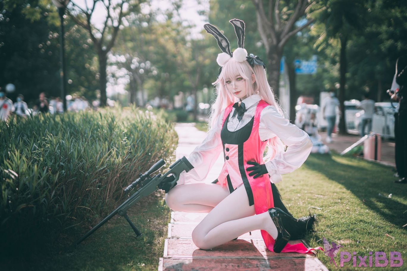 Cosplayer Fengjiang v FGO Goyanskaya bunny girl scene photos of light PixiBB.COM 013