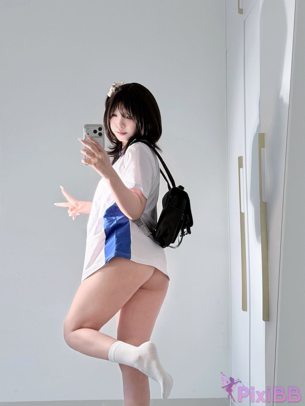 Cosplayer Real treasure Sweet girl in school uniform PixiBB.COM 026