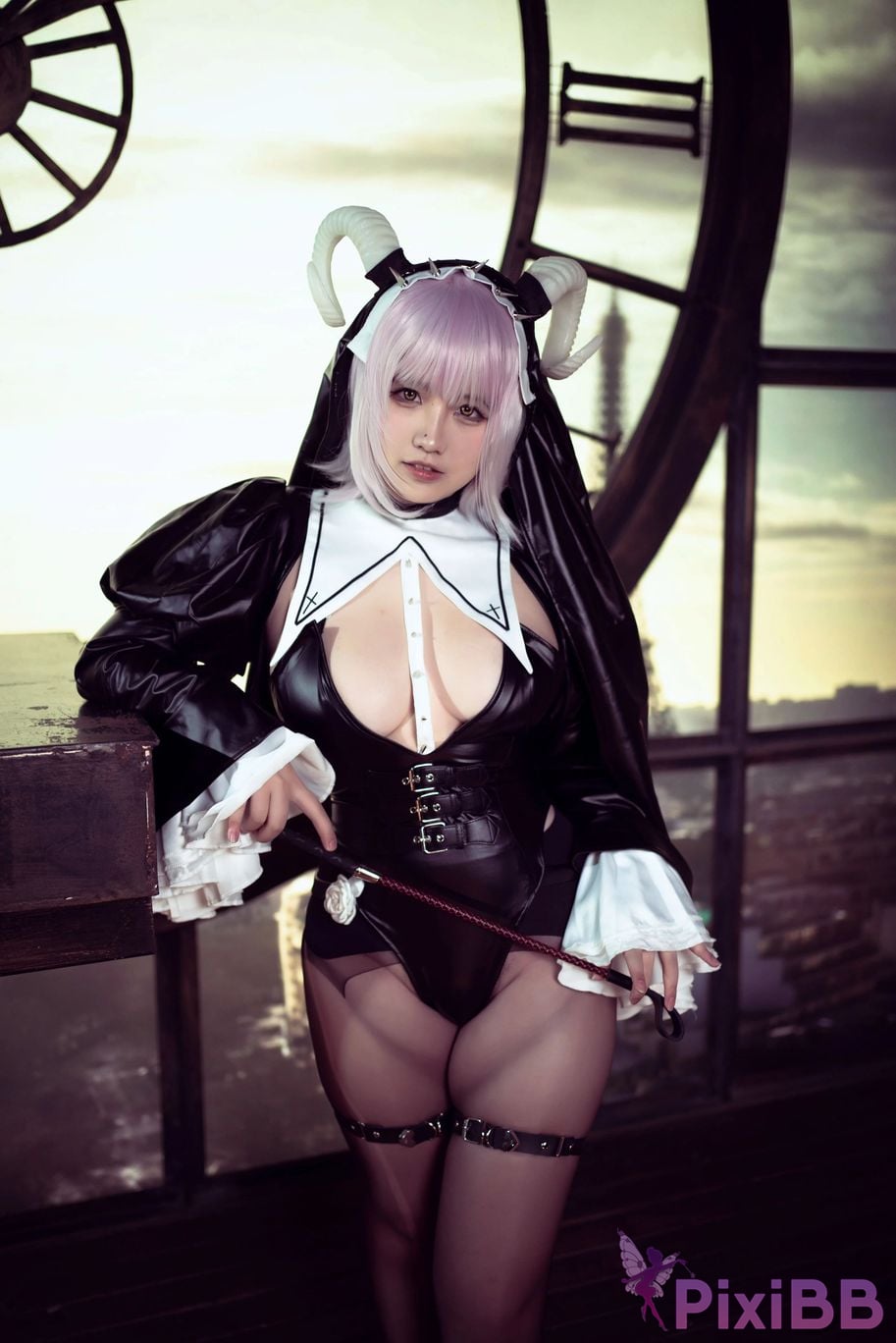 Cosplayer Ah Ban is very happy today Crotchless pants devil PixiBB.COM 001
