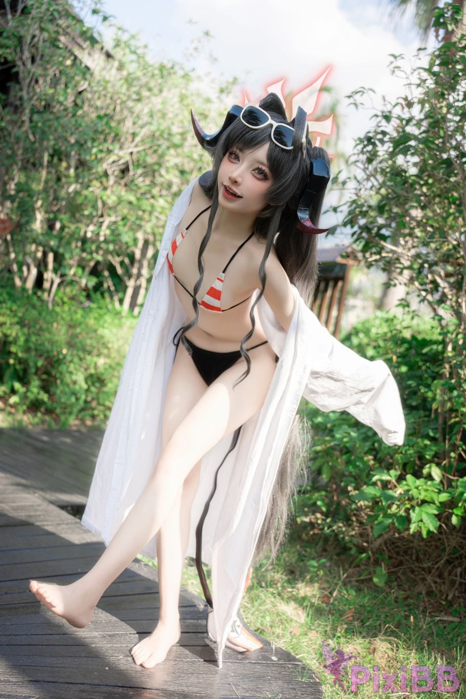 Cosplayer Zhiyue Etsu ko Azure Files Kinugawa Kasumi swimsuit PixiBB.COM 007