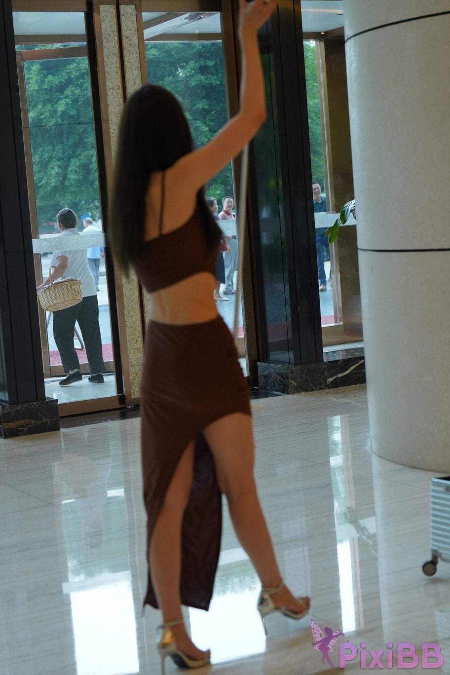 Featured Street Photography Works No.5457 long leg skirt PixiBB.COM 071