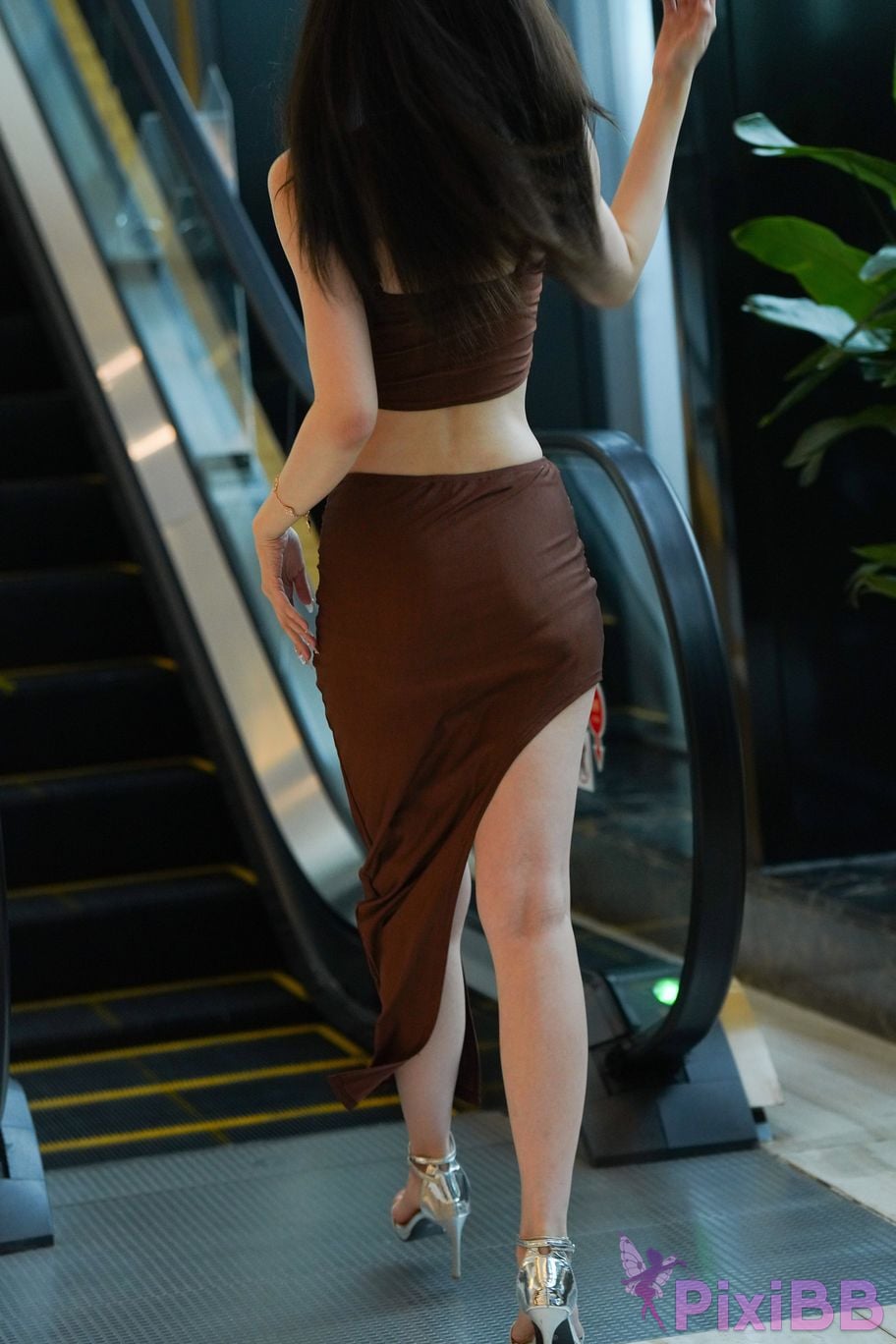 Featured Street Photography Works No.5457 long leg skirt PixiBB.COM 093