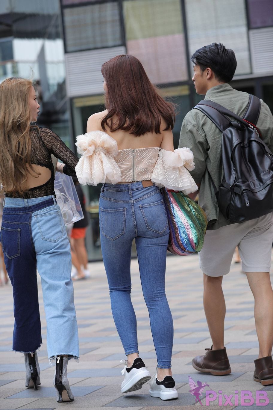 Featured Street Photography Works No.5454 Youthful and beautiful jeans PixiBB.COM 018