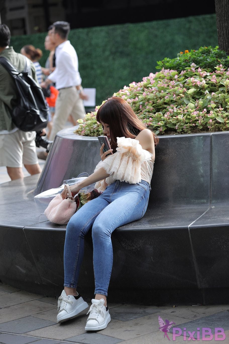 Featured Street Photography Works No.5454 Youthful and beautiful jeans PixiBB.COM 027