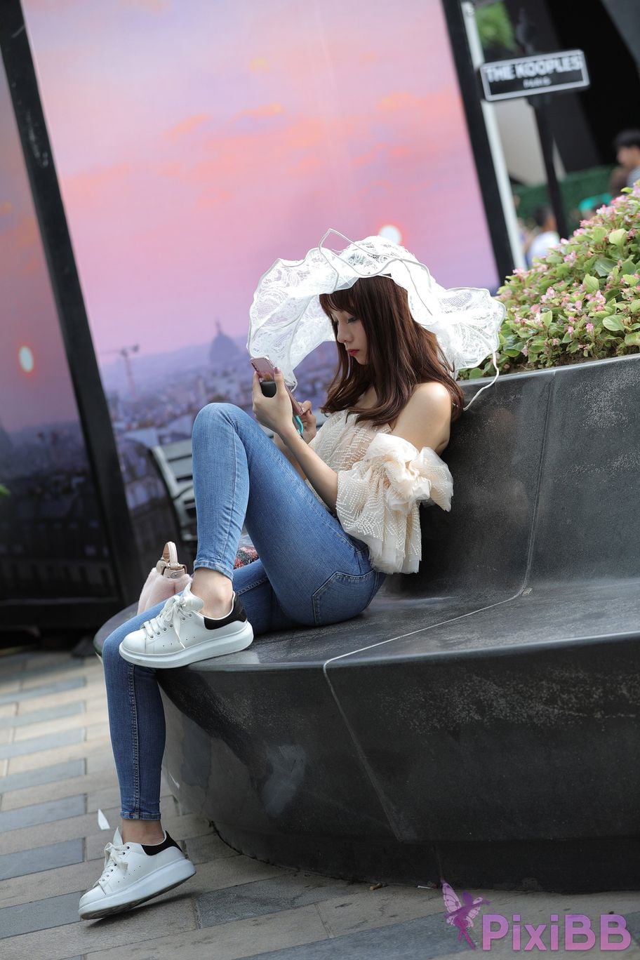 Featured Street Photography Works No.5454 Youthful and beautiful jeans PixiBB.COM 030