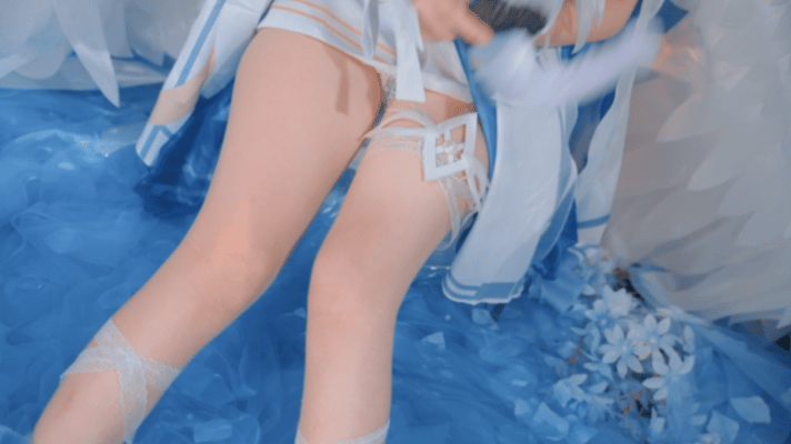 Cosplayer Axun kaOri Genshin Colombia Hippo Selenia PixiBB.COM 201