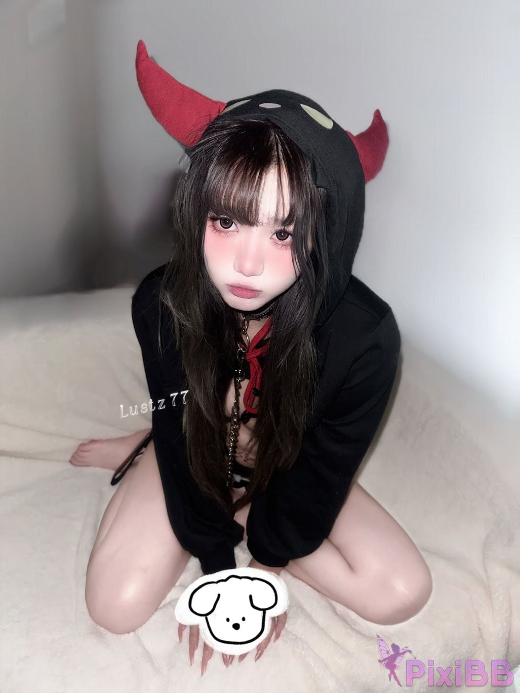 Cosplayer Qiqi be good bikini oil glossy silk PixiBB.COM 018