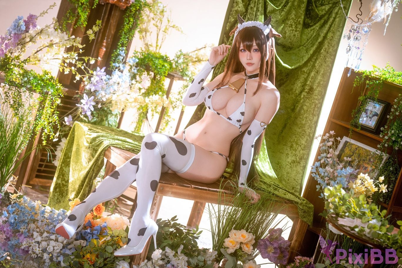 Cosplayer The star is late Hoshilily azur lane Kashino cow bikini PixiBB.COM 002