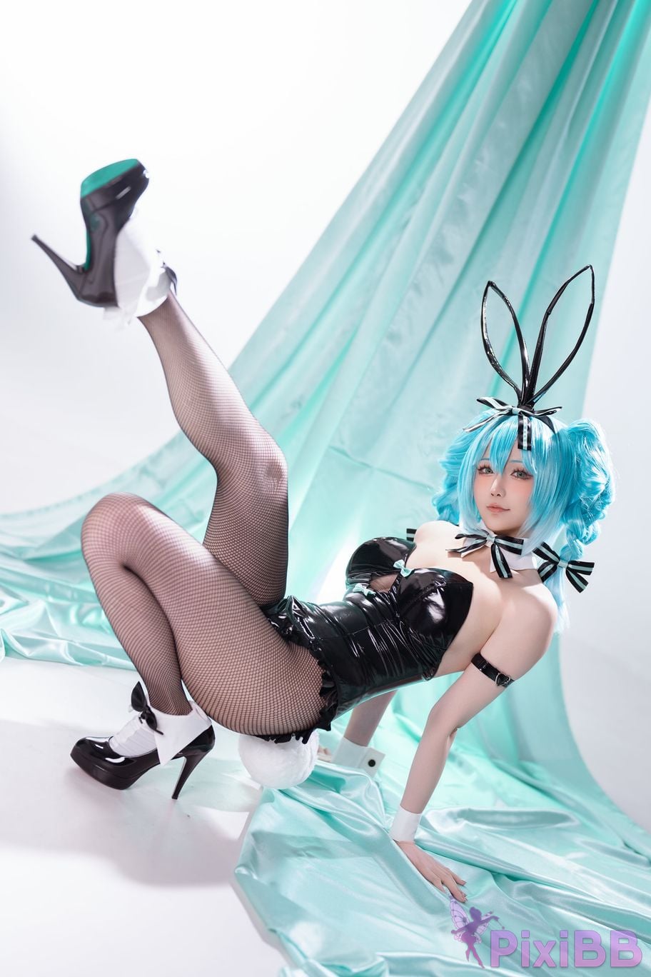 Cosplay Star of Hoshilily Hatsune Miku Bunny Girl PixiBB.COM 010