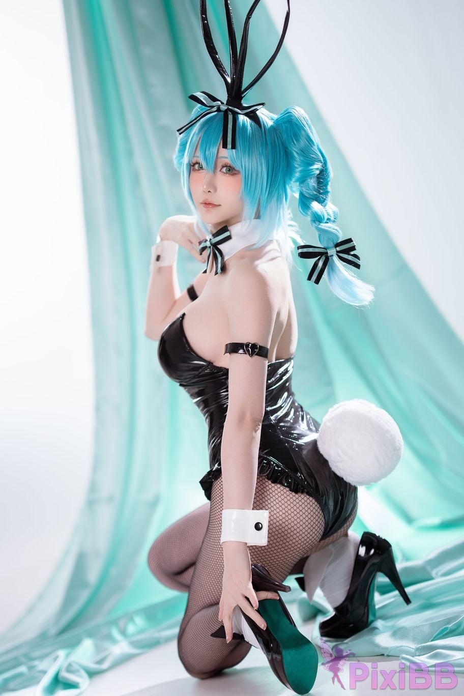 Cosplay Star of Hoshilily Hatsune Miku Bunny Girl PixiBB.COM 016
