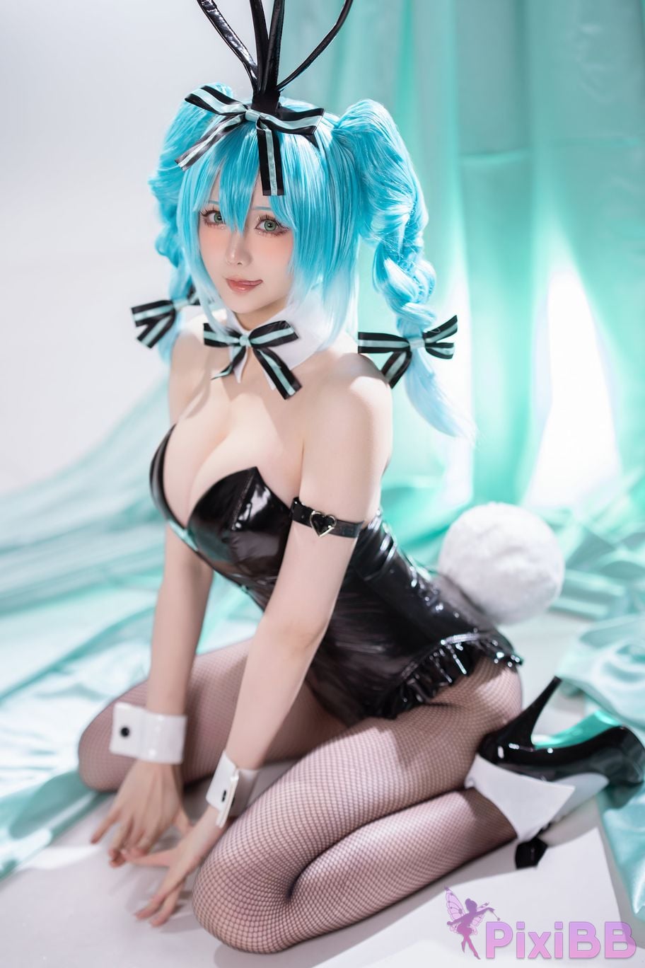 Cosplay Star of Hoshilily Hatsune Miku Bunny Girl PixiBB.COM 022