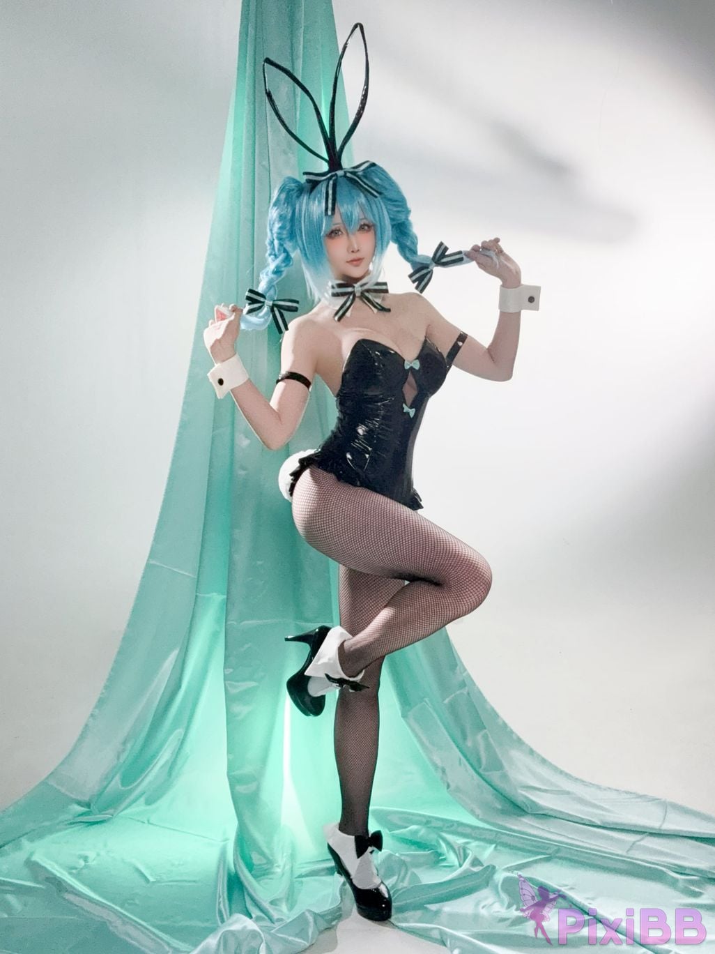 Cosplay Star of Hoshilily Hatsune Miku Bunny Girl PixiBB.COM 028