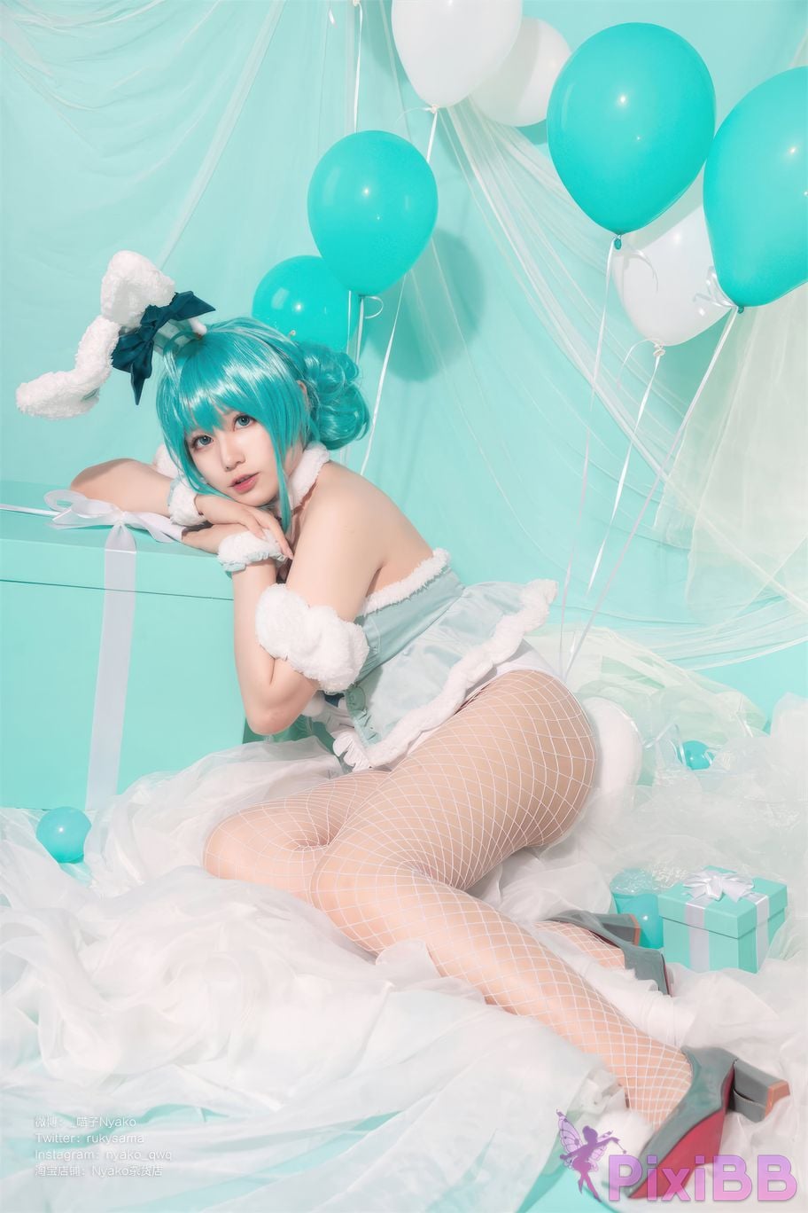 Coser Nyako PixiBB.COM 006