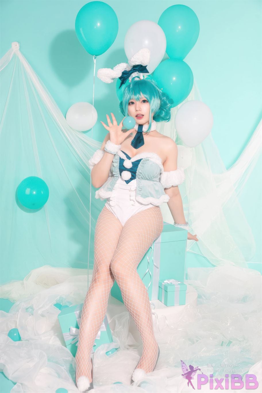Coser Nyako PixiBB.COM 010