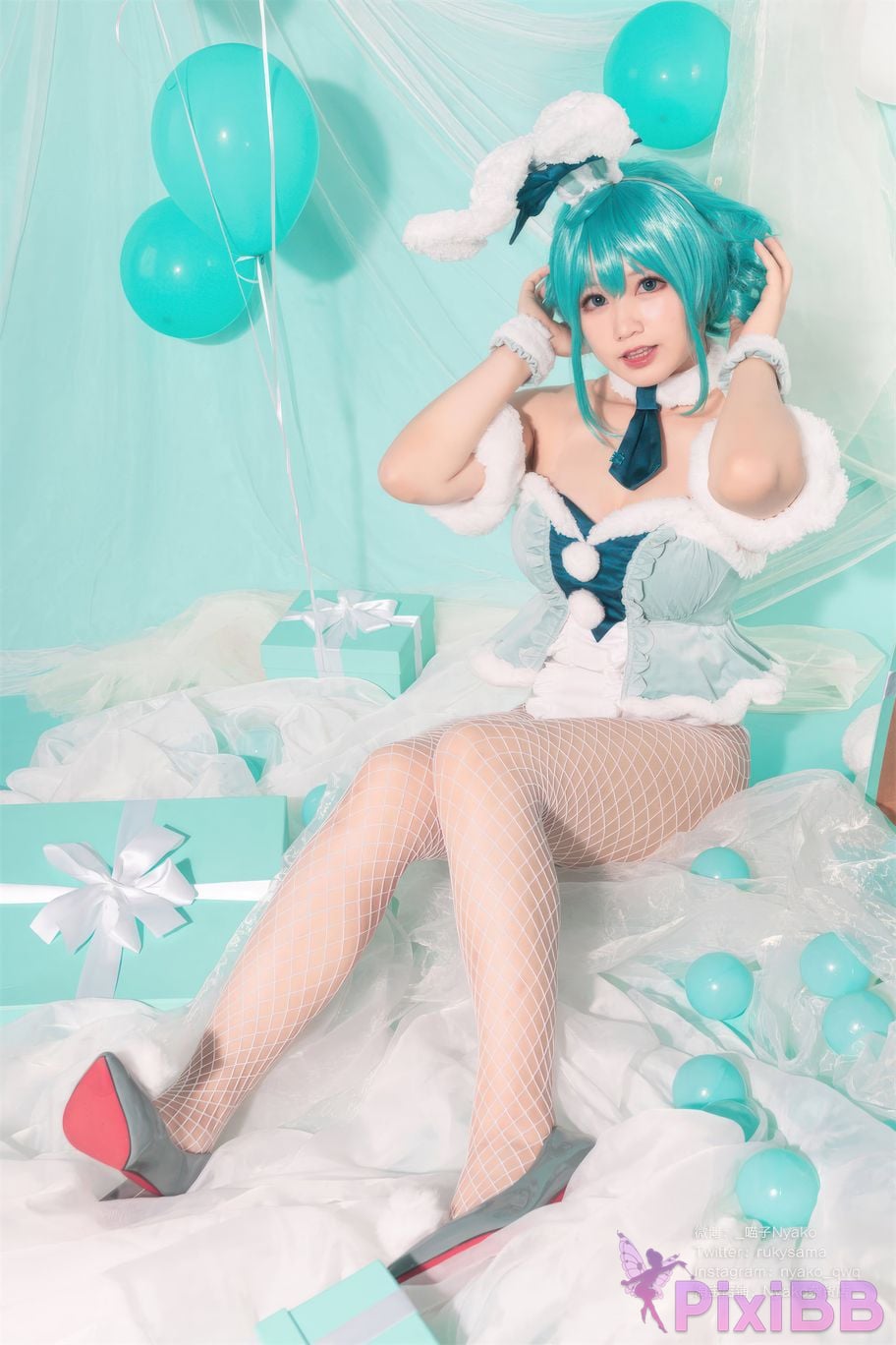 Coser Nyako PixiBB.COM 012