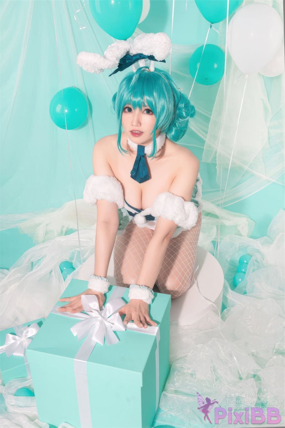 Coser Nyako PixiBB.COM 013