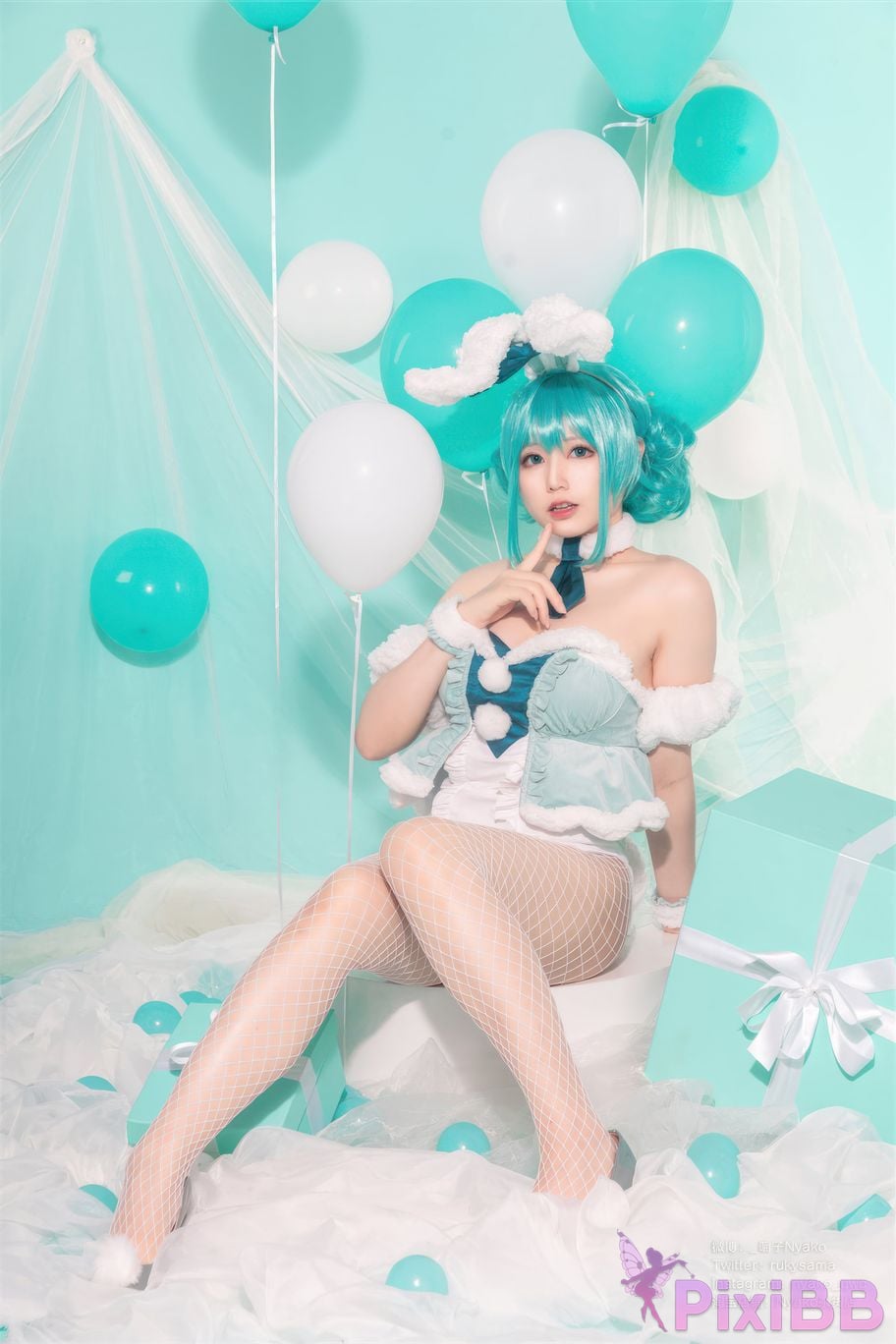Coser Nyako PixiBB.COM 022