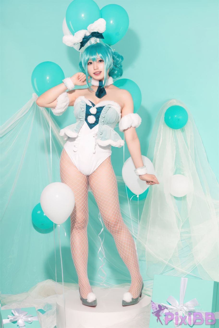 Coser Nyako PixiBB.COM 029