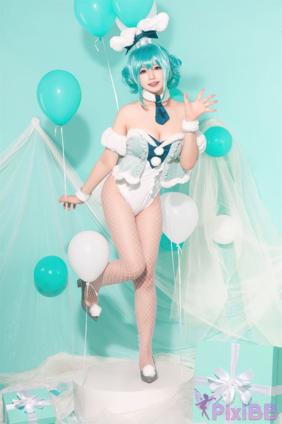 Coser Nyako PixiBB.COM 030