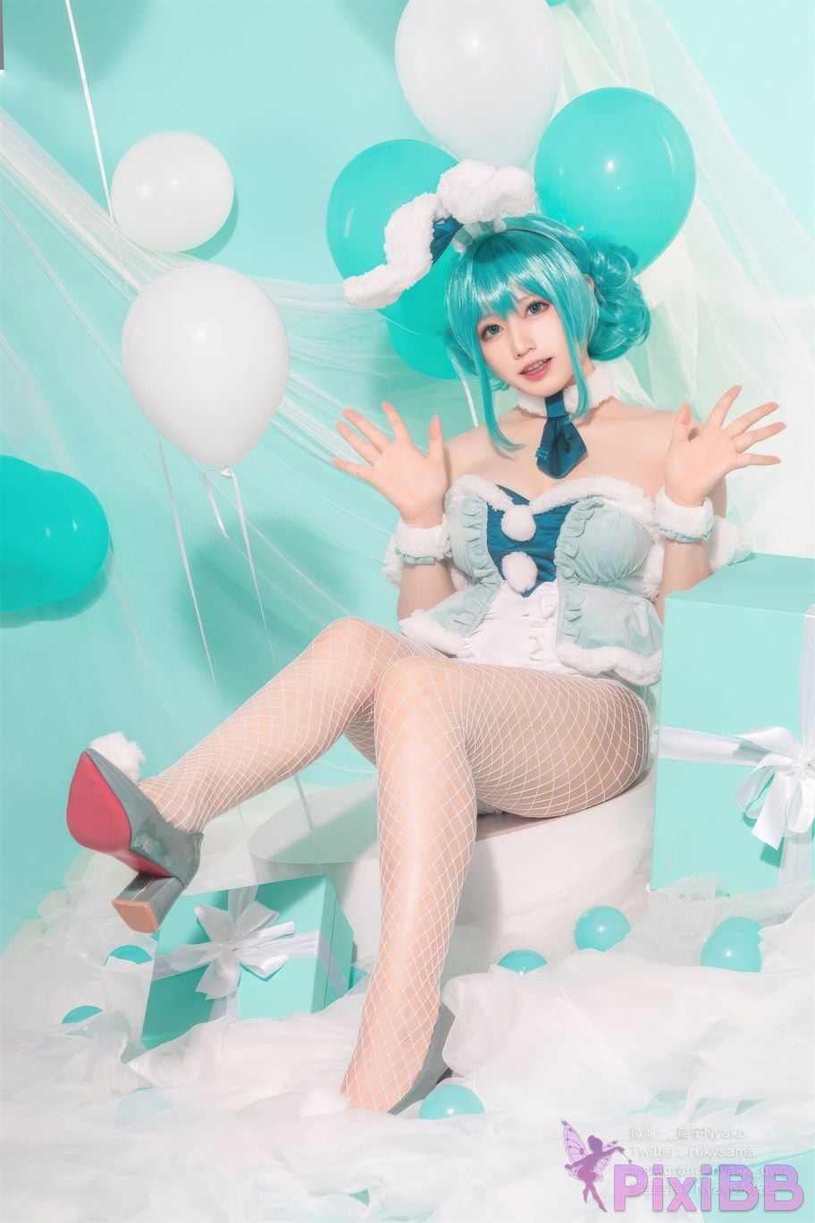 Coser Nyako PixiBB.COM 031