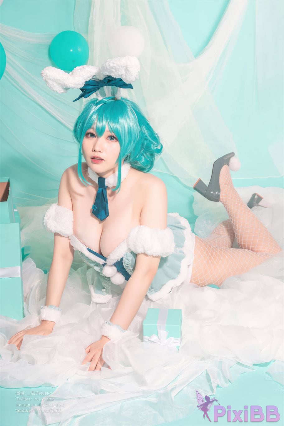 Coser Nyako PixiBB.COM 039