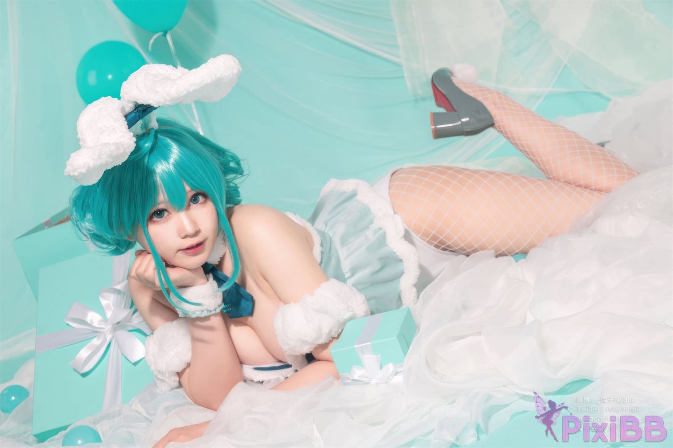 Coser Nyako PixiBB.COM 040
