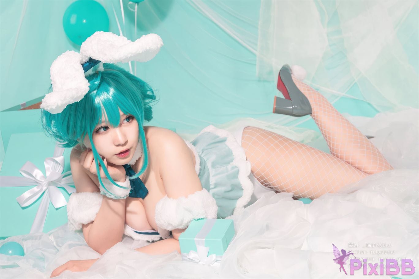 Coser Nyako PixiBB.COM 041
