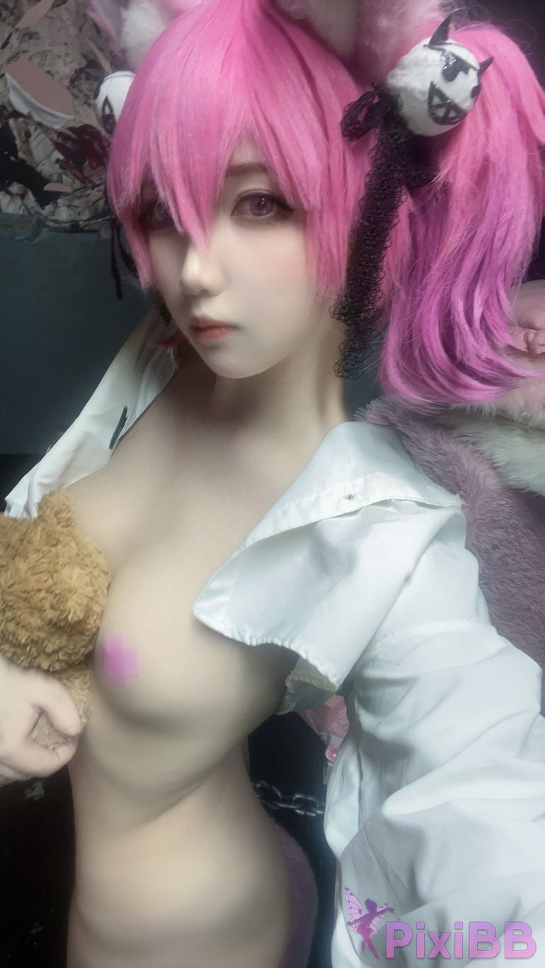 Cosplayer small and sweet wine Arknights Wu Lian PixiBB.COM 038