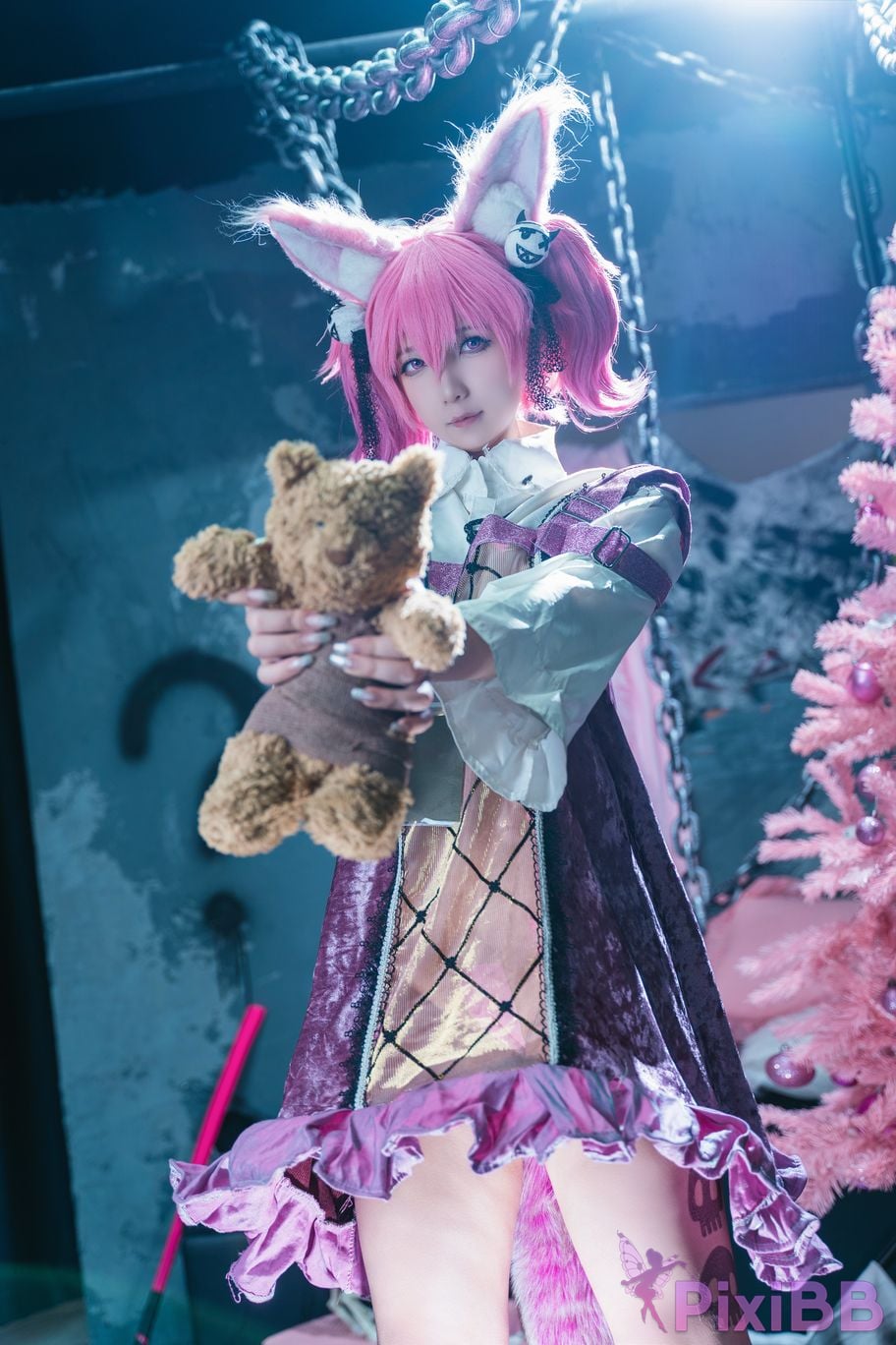 Cosplayer small and sweet wine Arknights Wu Lian PixiBB.COM 040