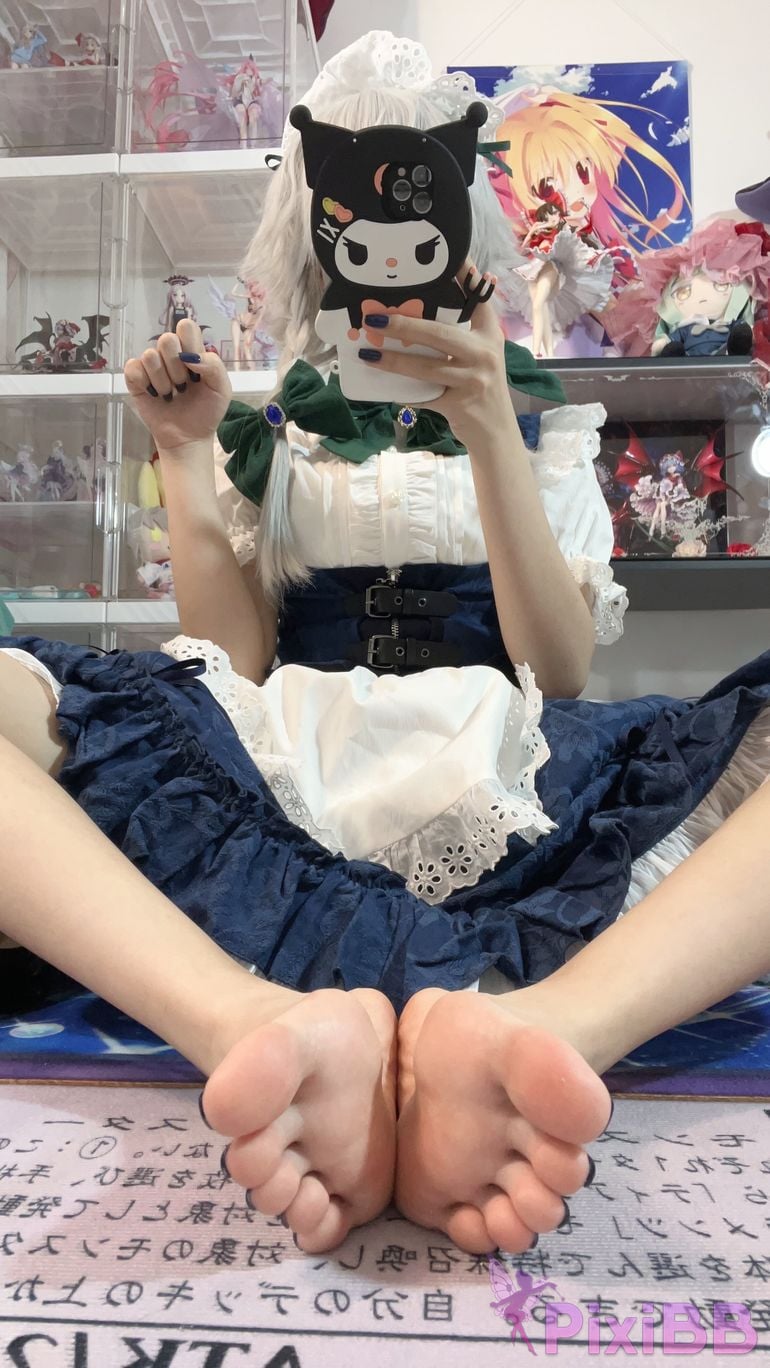 Cosplayer Shiraki Shirly Sakuya Izayoi PixiBB.COM 003