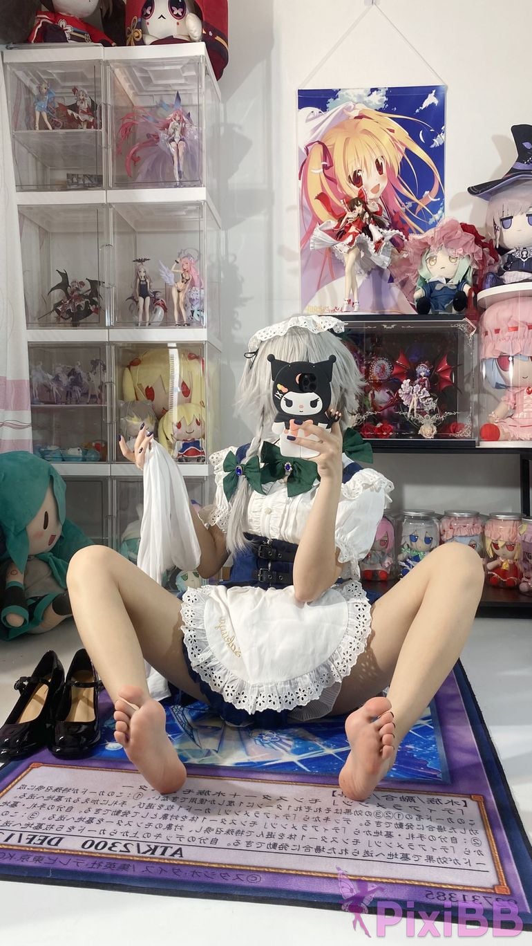 Cosplayer Shiraki Shirly Sakuya Izayoi PixiBB.COM 015