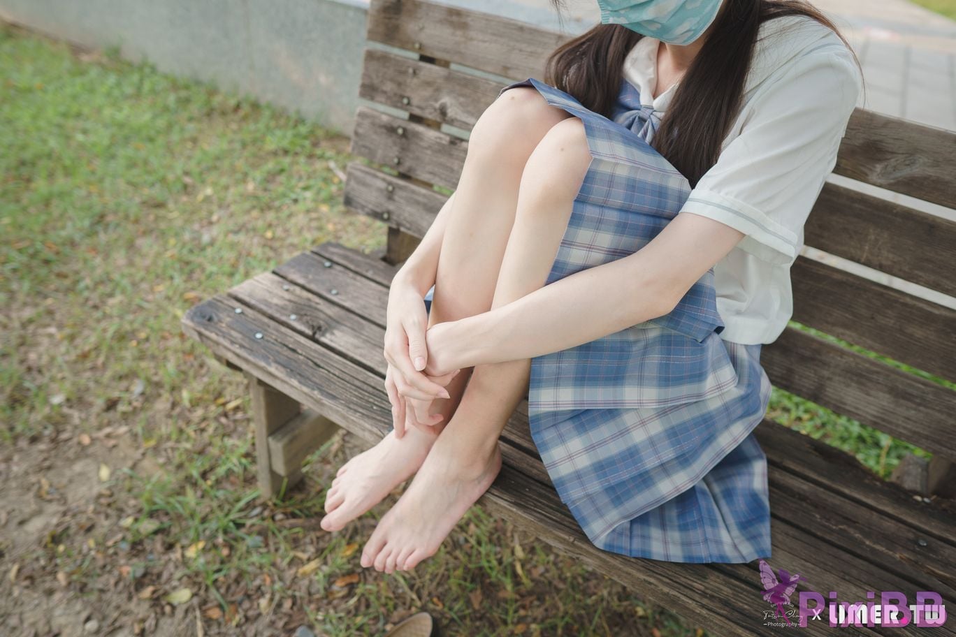 Limerence Original No.109 JK Girls bare feet in white cotton stockings Baiyu Park PixiBB.COM 067